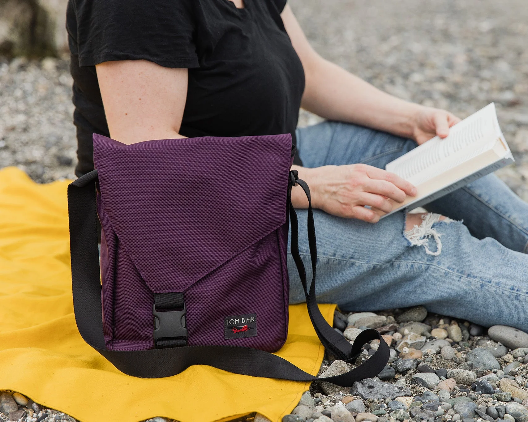 Medium Cafe Bag - Image 61
