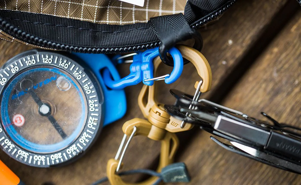 Swivel Double Carabiner - Image 30
