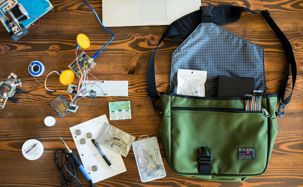 Maker's Bag - Image 82